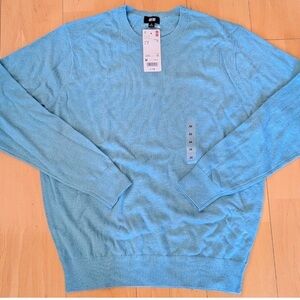 Uniqlo Men's Sky Blue Crewneck Sweater